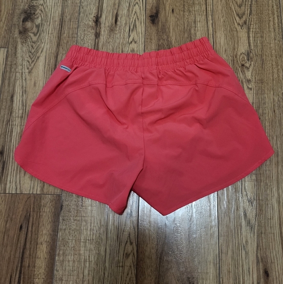 Pink athletic shorts - Picture 2 of 2